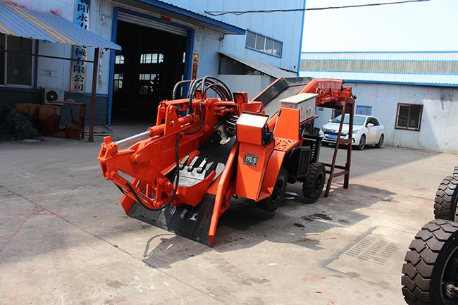 履帶扒渣機(jī)廠價(jià)圖履帶刮板扒渣機(jī)安徽履帶扒渣機(jī)